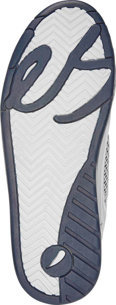 éS THE MUSKA White / Navy Skate Shoes - One Revolver Surfboards