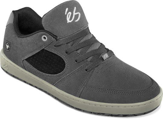 eS ACCEL SLIM x SANTS Skate Shoes - One Revolver Surfboards