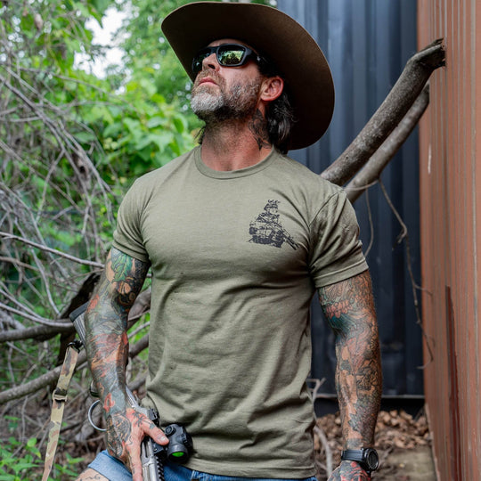 George Washington: Heard You B*tches Needed Another Revolution Men's T-Shirt - One Revolver Surfboards