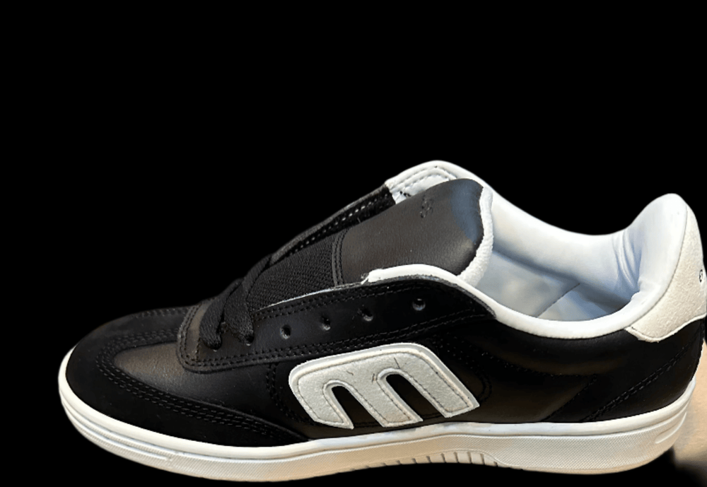 Etnies Locut LS Black/White Skate Shoes - One Revolver Surfboards