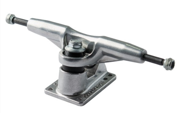 Gullwing Trucks Pro III Silver 9" (Set of 2)