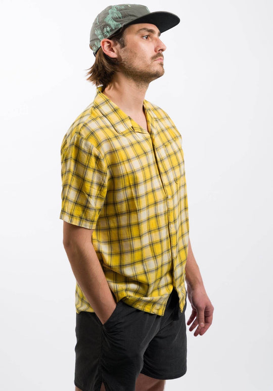 Volcom Stone Facet Woven Short Sleeve Shirt - Seedy Yellow - One Revolver Surfboards