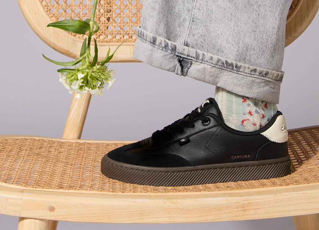 TOCA Soft Grain Leather Teak Black Off-White Accents