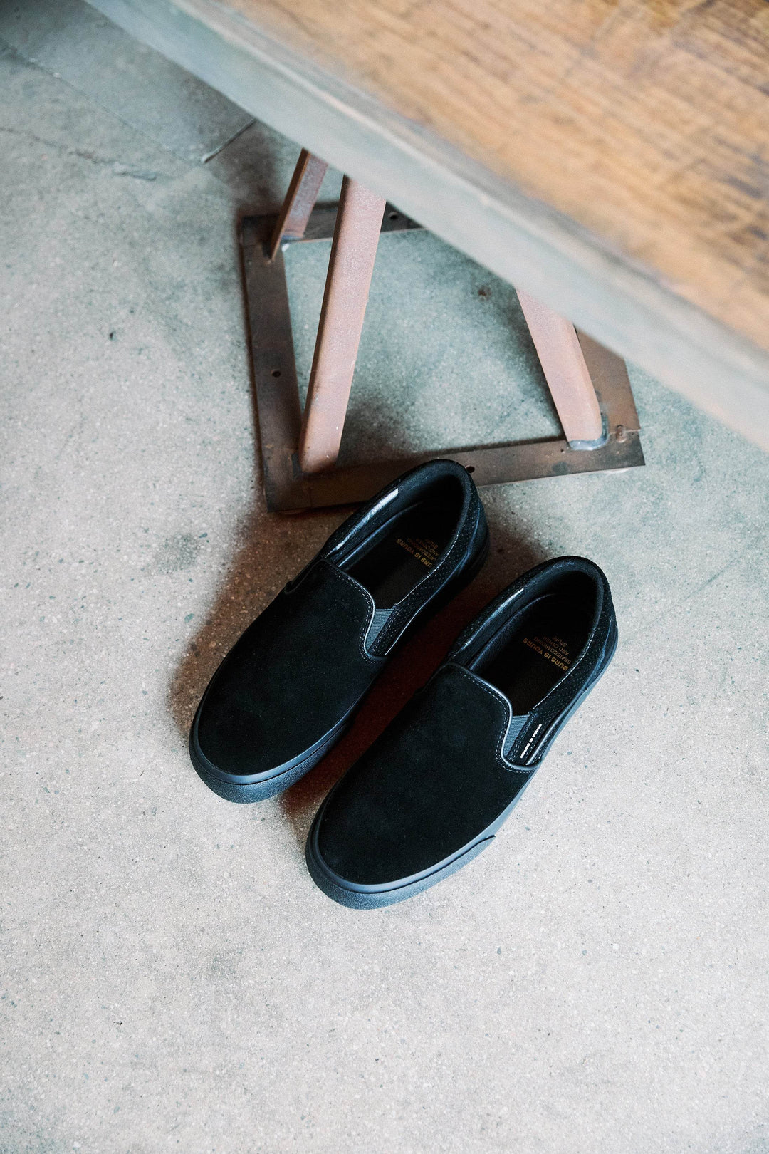 B1 Herman Slip-On Black - One Revolver Surfboards