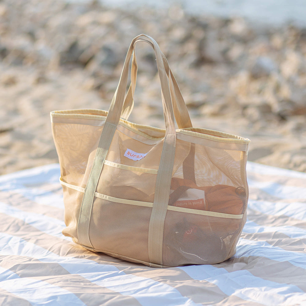 Mesh Beach Tote with Pull-out blanket