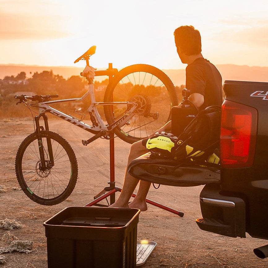 BeachBox Portable Shower Tank - 'Play Dirty' - One Revolver Surfboards