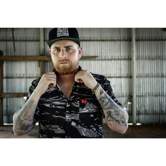 LIGHT WEIGHT BUTTON UP SHORT SLEEVE - One Revolver Surfboards