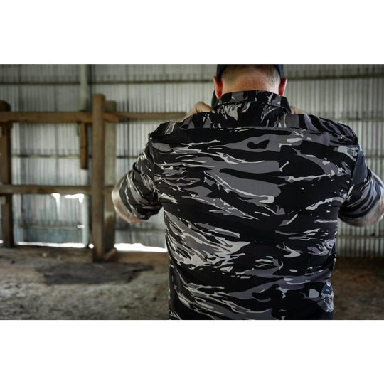 LIGHT WEIGHT BUTTON UP SHORT SLEEVE - One Revolver Surfboards