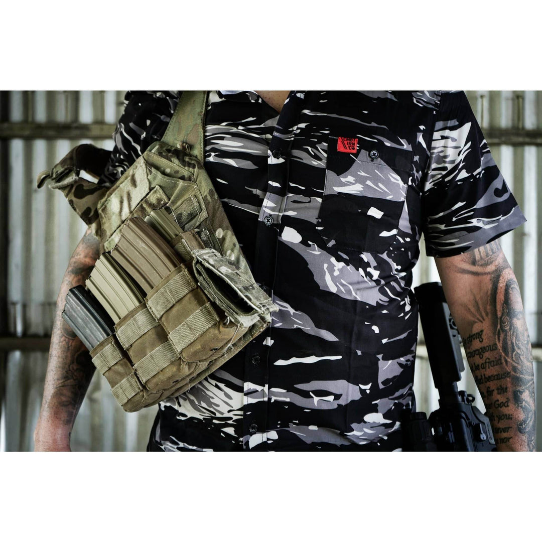 LIGHT WEIGHT BUTTON UP SHORT SLEEVE - One Revolver Surfboards