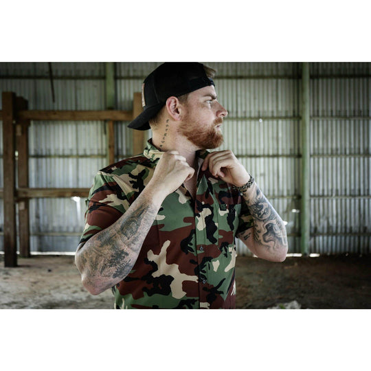 LIGHT WEIGHT BUTTON UP SHORT SLEEVE - One Revolver Surfboards