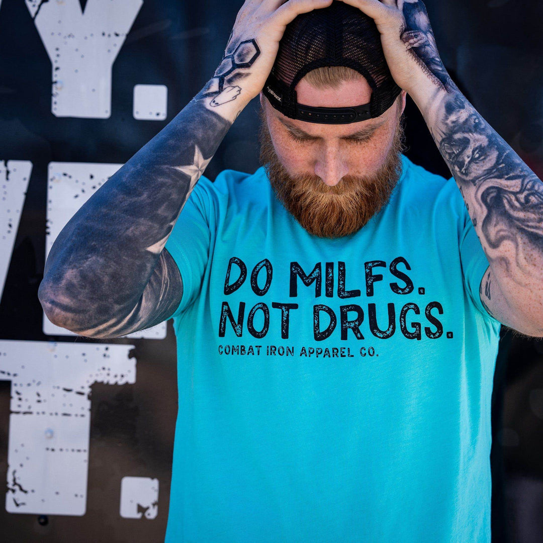 Do Milfs. Not Drugs. Men's T-Shirt - One Revolver Surfboards