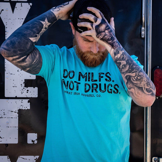 Do Milfs. Not Drugs. Men's T-Shirt - One Revolver Surfboards