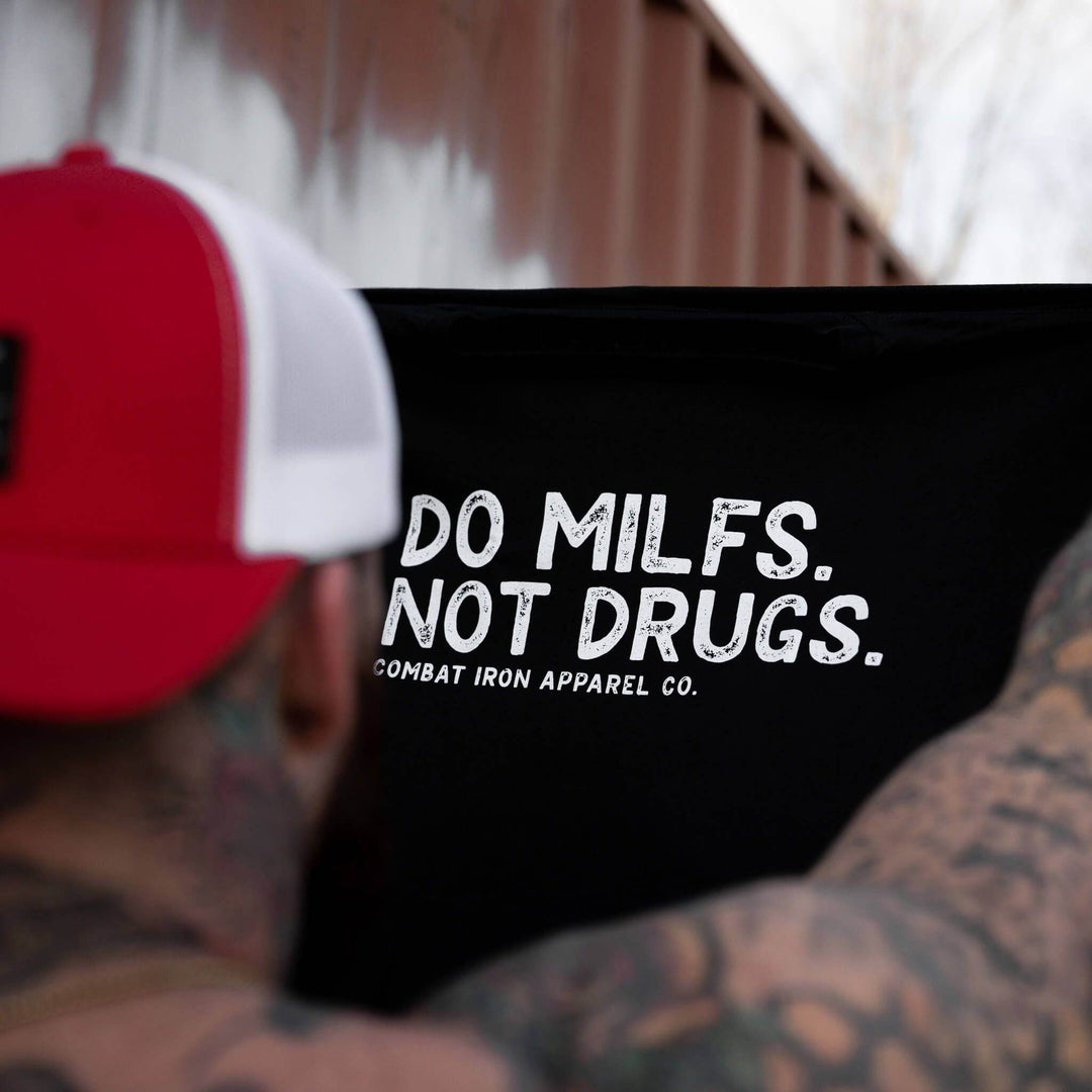 Do Milfs. Not Drugs. Men's T-Shirt - One Revolver Surfboards