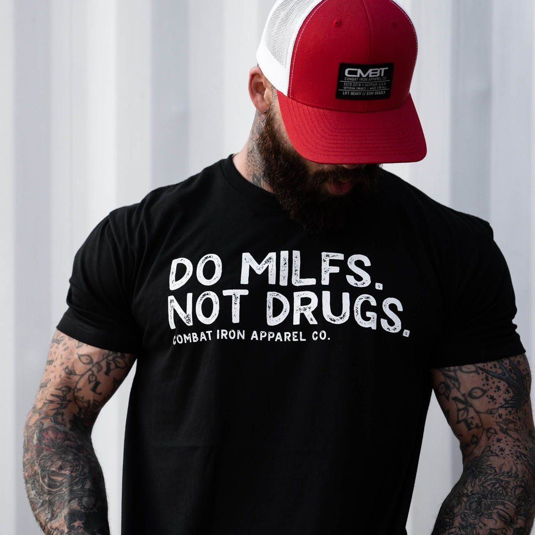 Do Milfs. Not Drugs. Men's T-Shirt - One Revolver Surfboards
