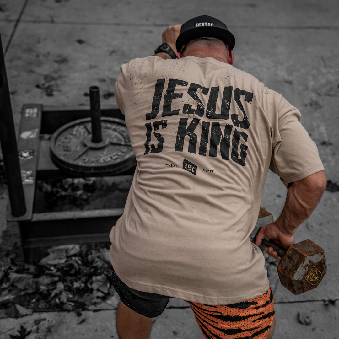 Jesus Is King Heavyweight Men&