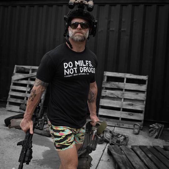 Do Milfs. Not Drugs. Men's T-Shirt - One Revolver Surfboards