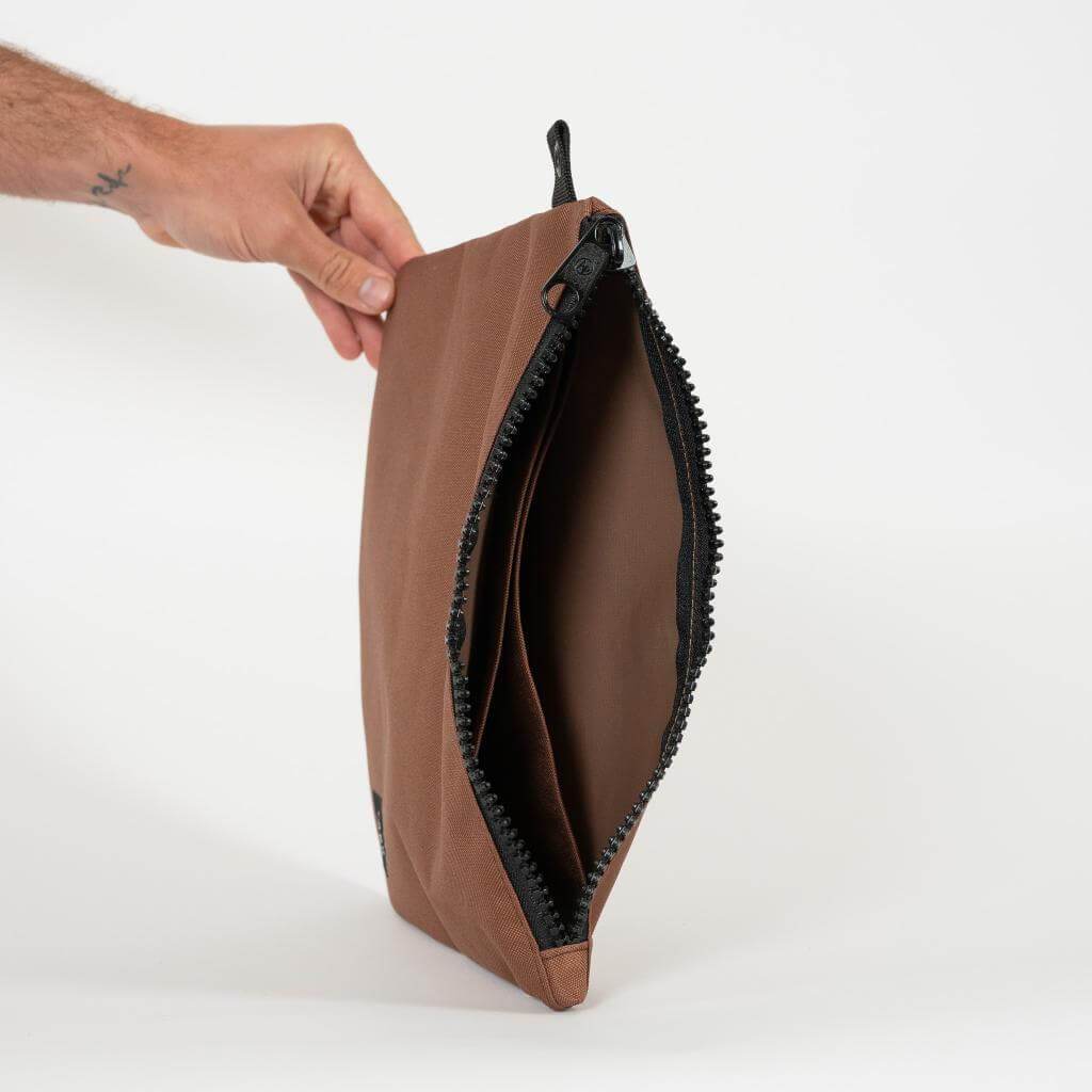 FARO Surfboard Fin Wallet Fin Case (brown color) - One Revolver Surfboards