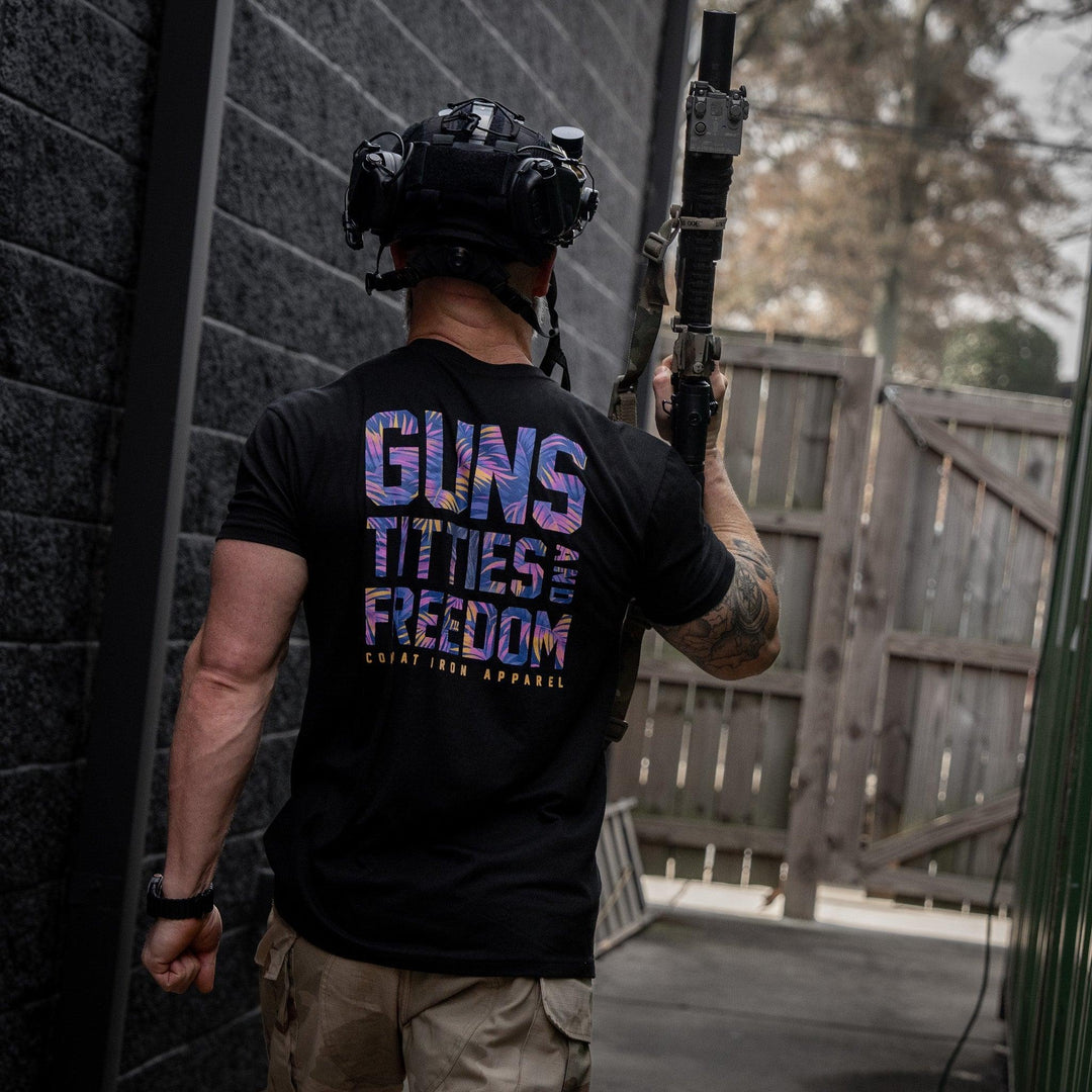 One Revolver Surfboards - Guns, Titties And Freedom Men&