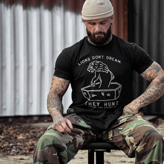 Lions Don't Dream. They Hunt. Men's T-Shirt - One Revolver Surfboards