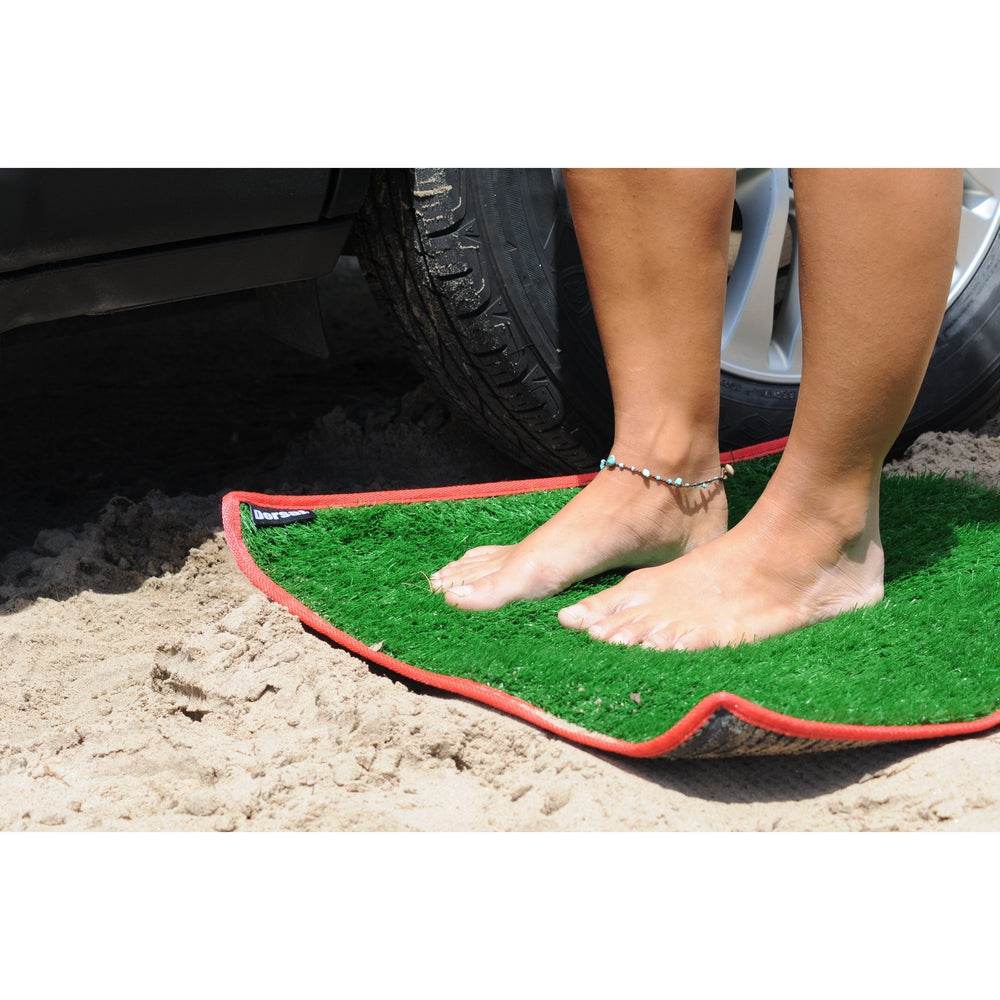 DORSAL Grass Changing Surf Mat - Roll Up for Beach Change - Grass Changing Mats - One Revolver Surfboards