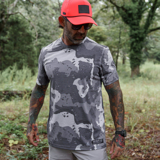 Men's Outdoor UPF40 Performance T-Shirt - One Revolver Surfboards