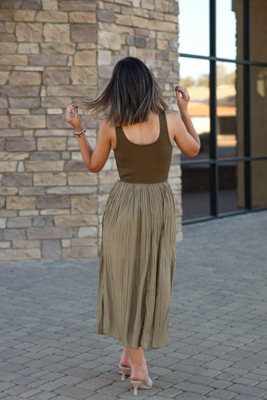 Olive Scoop Neck Pleated Tank Midi Dress - One Revolver Surfboards